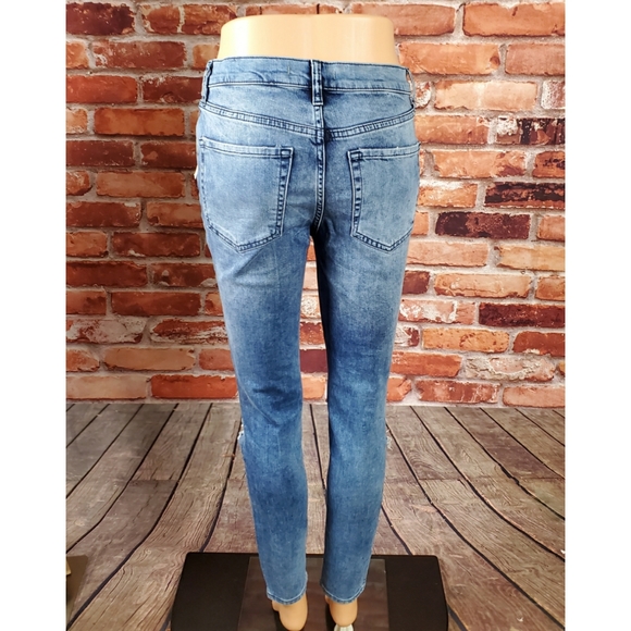 Free People Busted Knee High Rise Jeans Sz 30 - Picture 3 of 4
